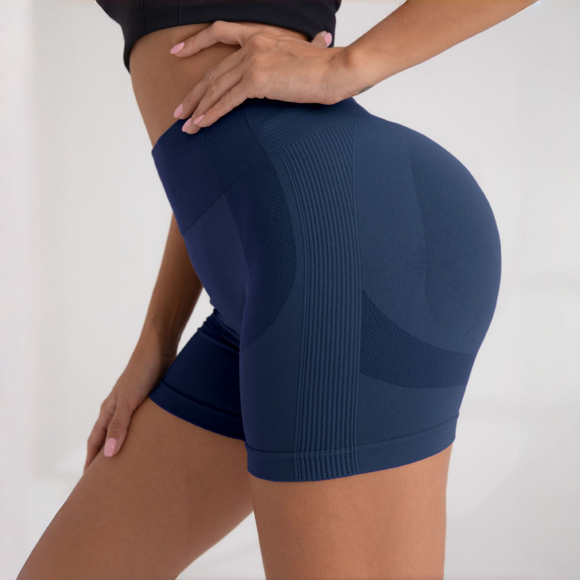 Seamless Yoga Shorts For Women In European And American Styles